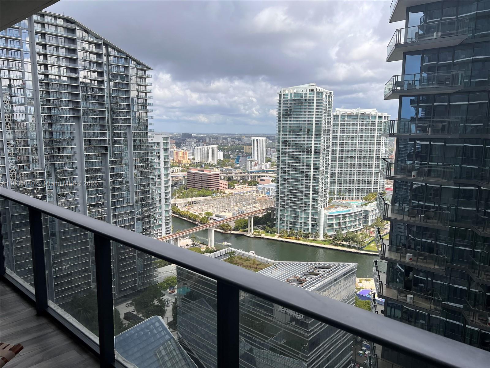 801 SMA RESIDENCES CONDO - Residential Lease