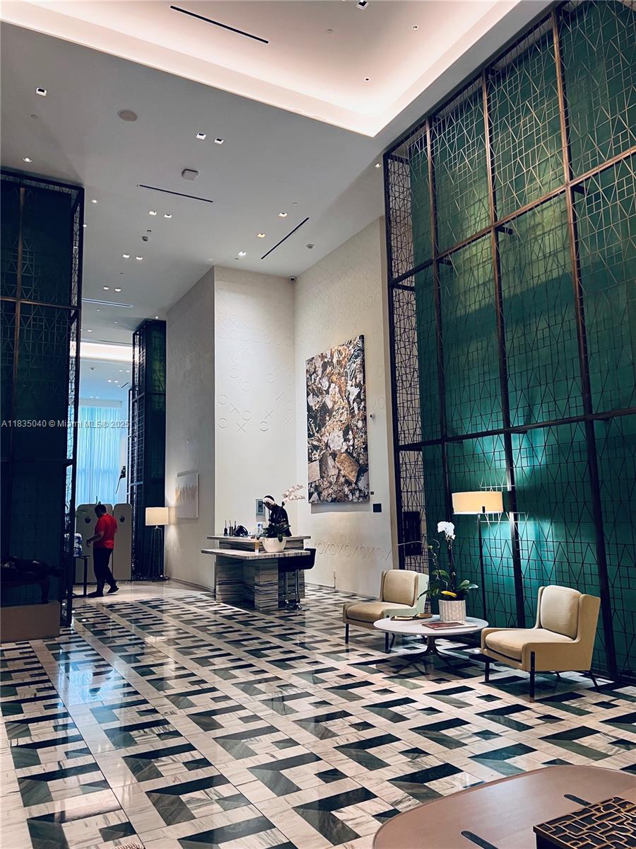 801 SMA RESIDENCES CONDO - Residential Lease