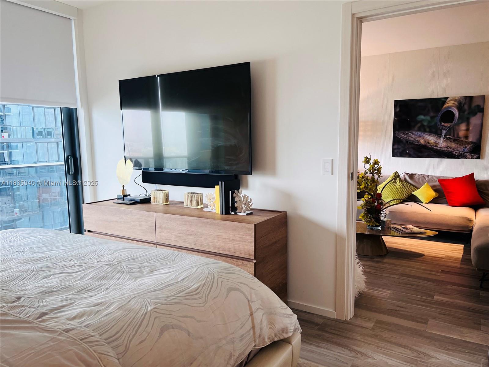 801 SMA RESIDENCES CONDO - Residential Lease