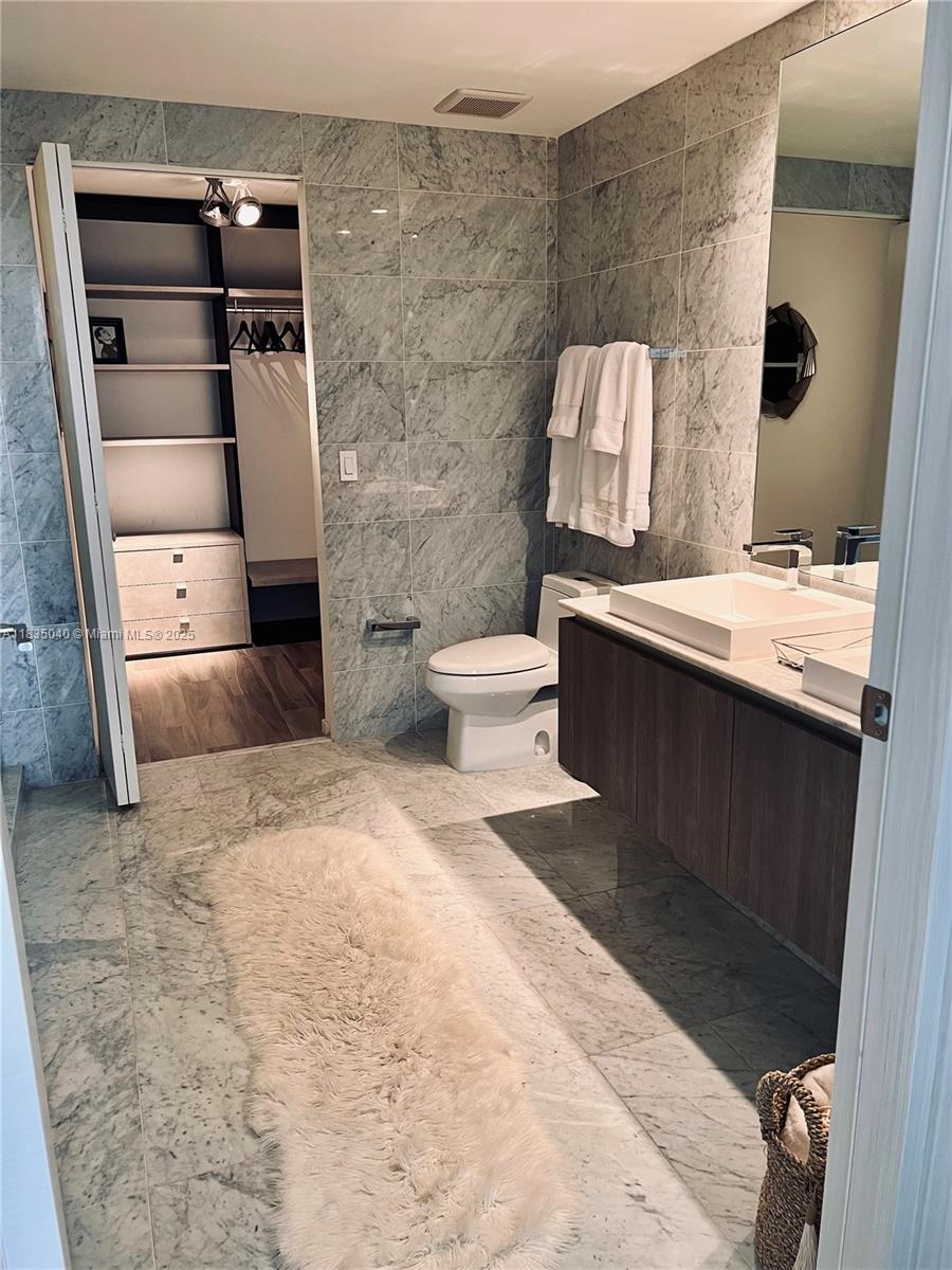 801 SMA RESIDENCES CONDO - Residential Lease