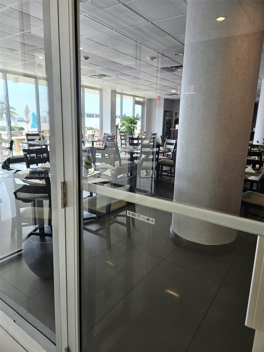 ARLEN BEACH CONDO - Residential