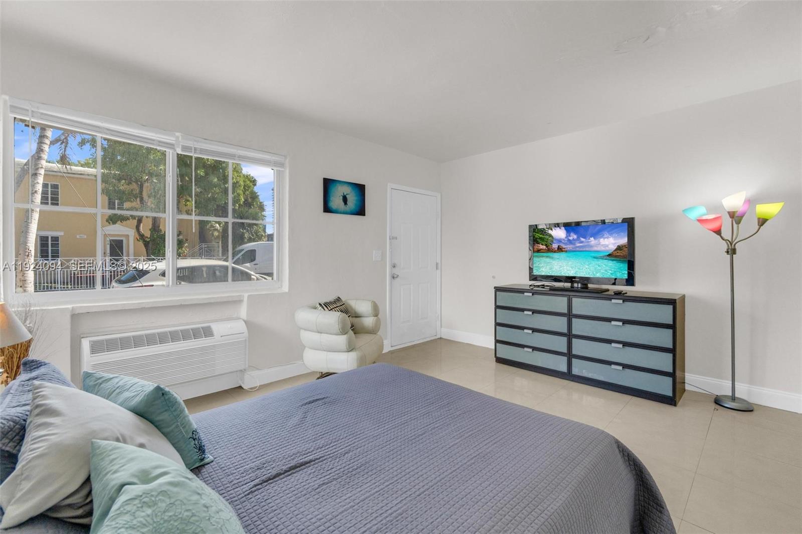 503-508 75TH STREET CONDO - Residential