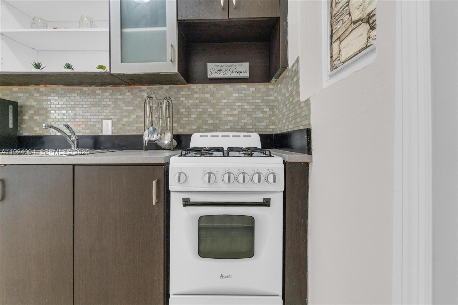 503-508 75TH STREET CONDO - Residential