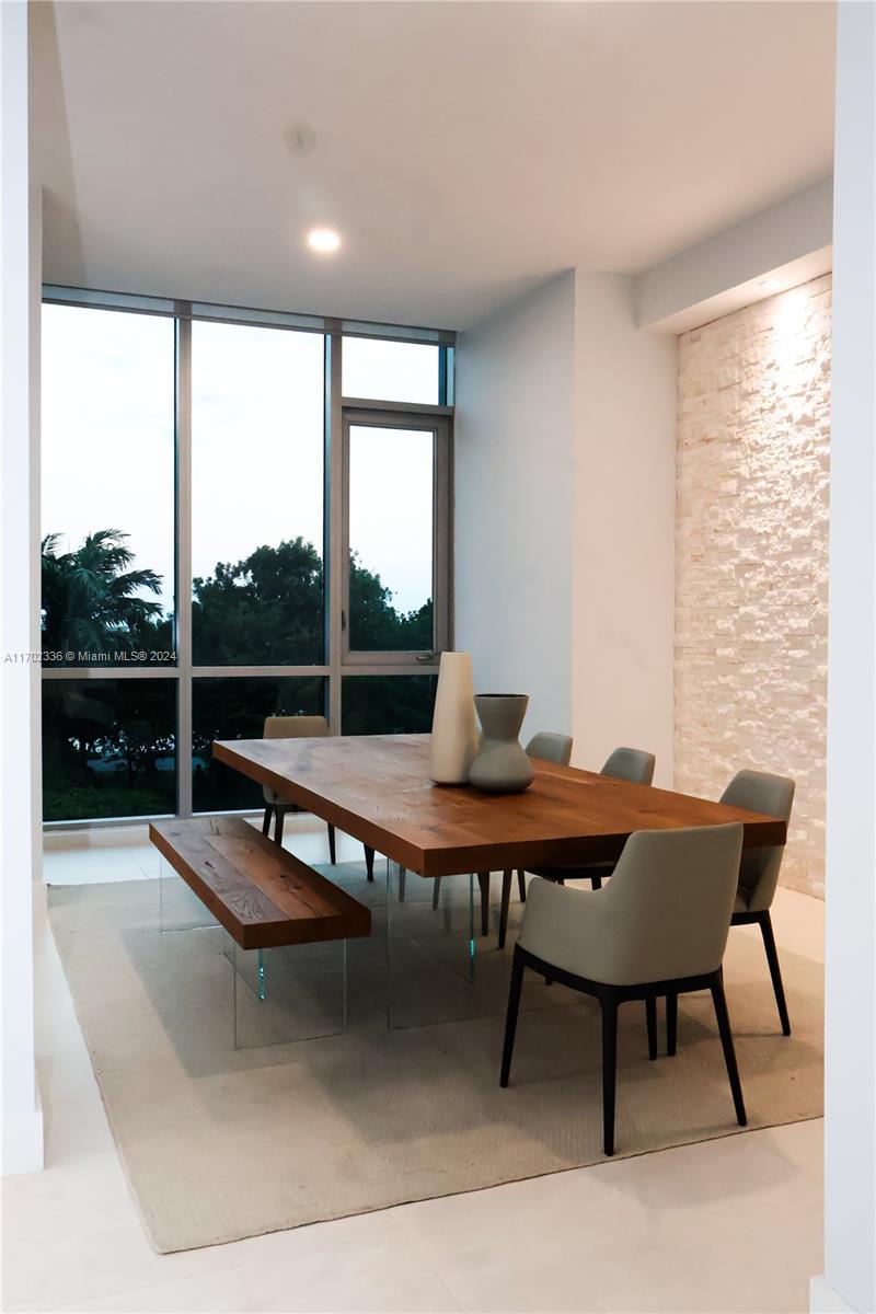 PARAISO BAY CONDO - Residential Lease