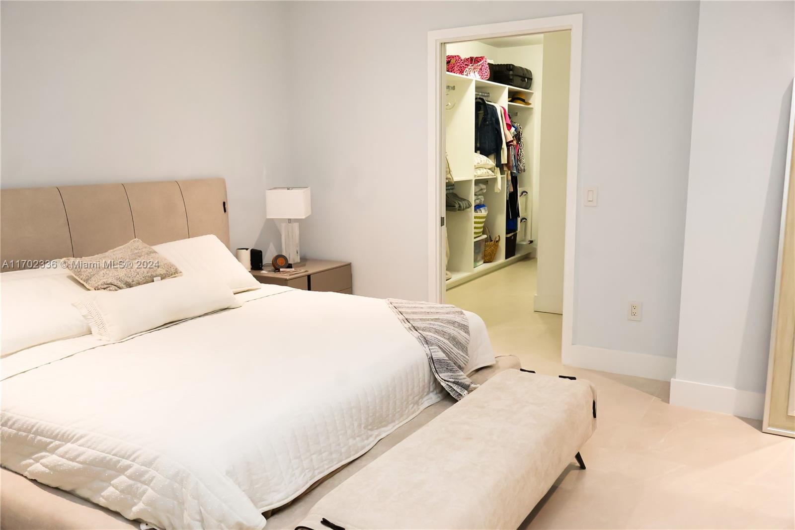 PARAISO BAY CONDO - Residential Lease
