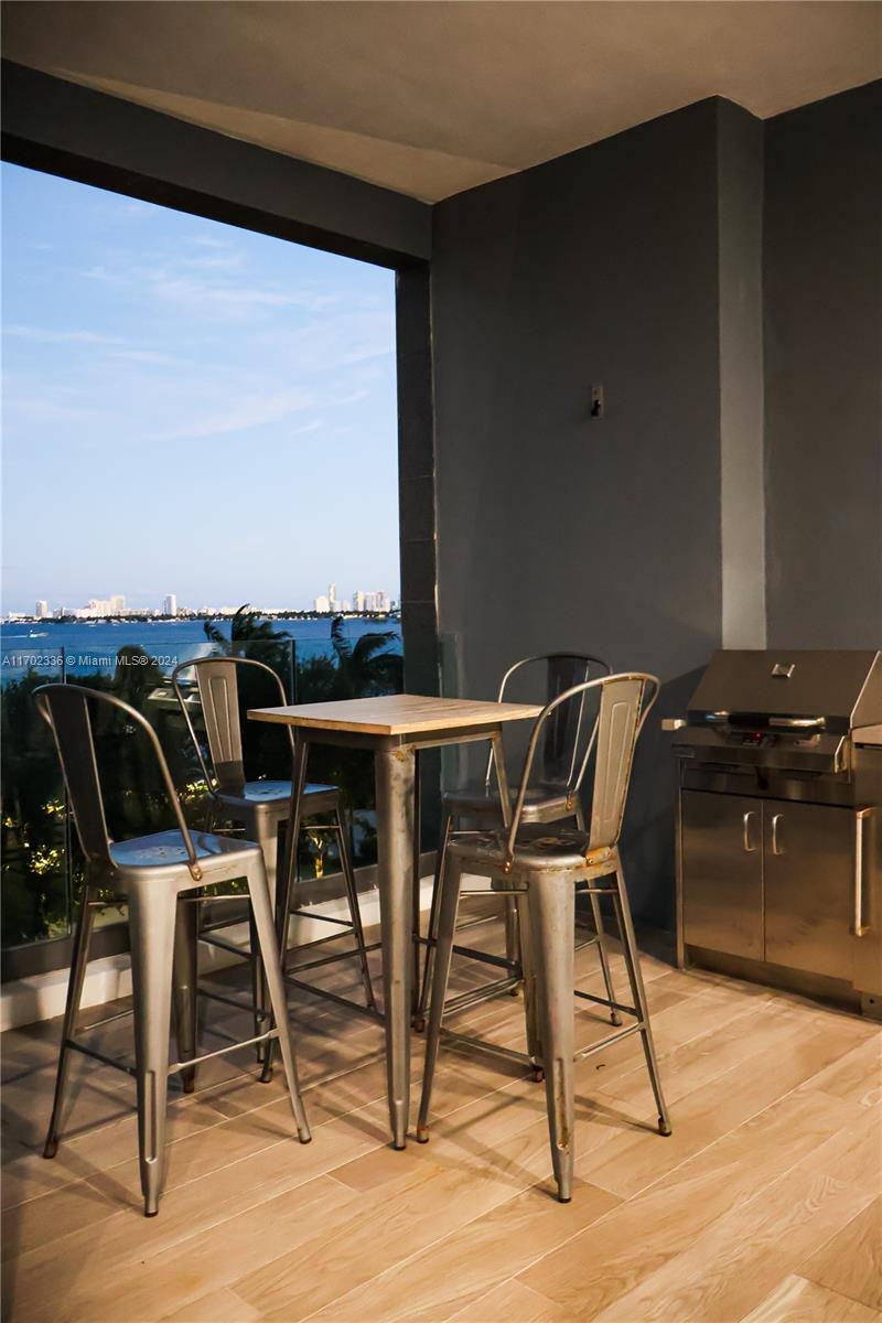 PARAISO BAY CONDO - Residential Lease