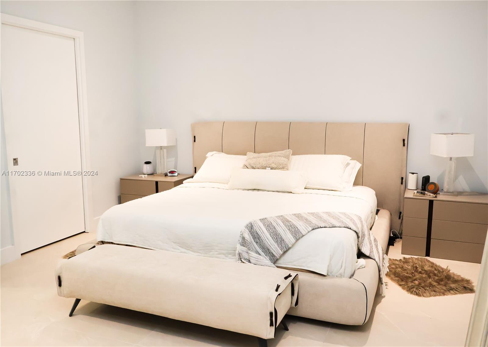 PARAISO BAY CONDO - Residential Lease