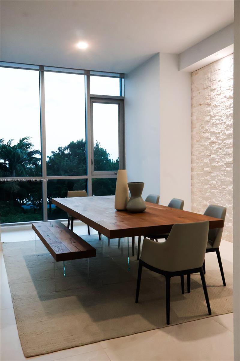 PARAISO BAY CONDO - Residential Lease
