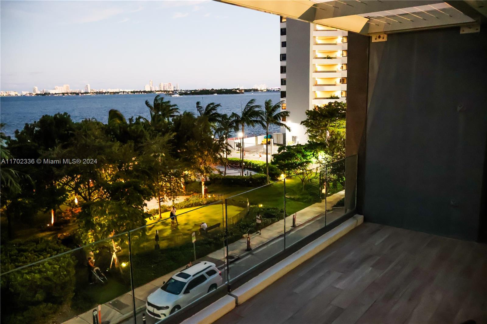 PARAISO BAY CONDO - Residential Lease