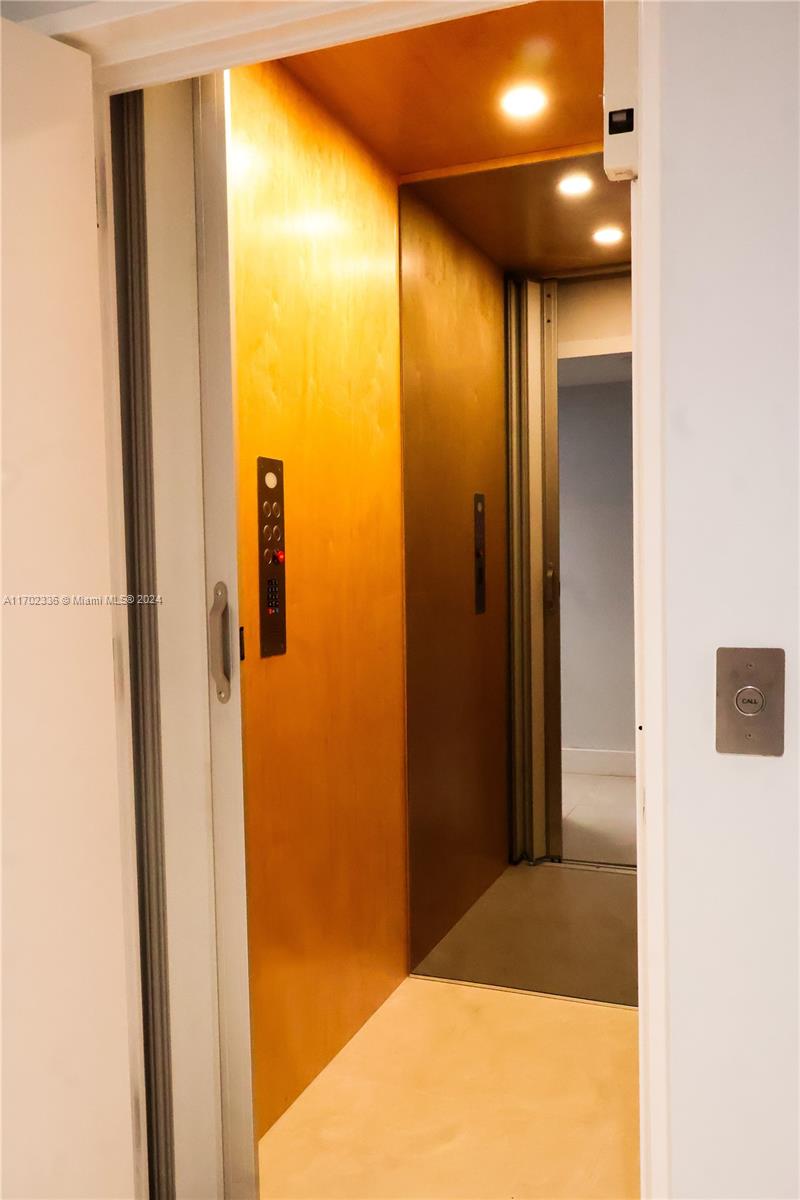 PARAISO BAY CONDO - Residential Lease