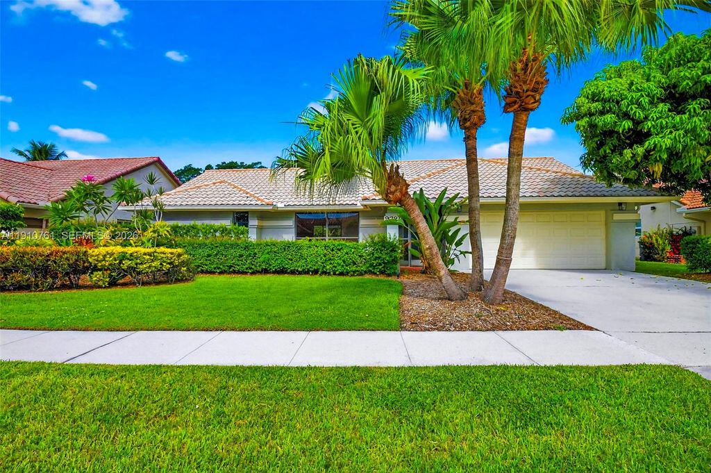Photo of 9721 Majestic Way, Boynton Beach, FL 33437 (MLS # A11910761)
