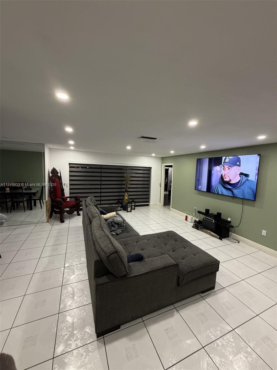 KNOLLS SEC 5 - Residential