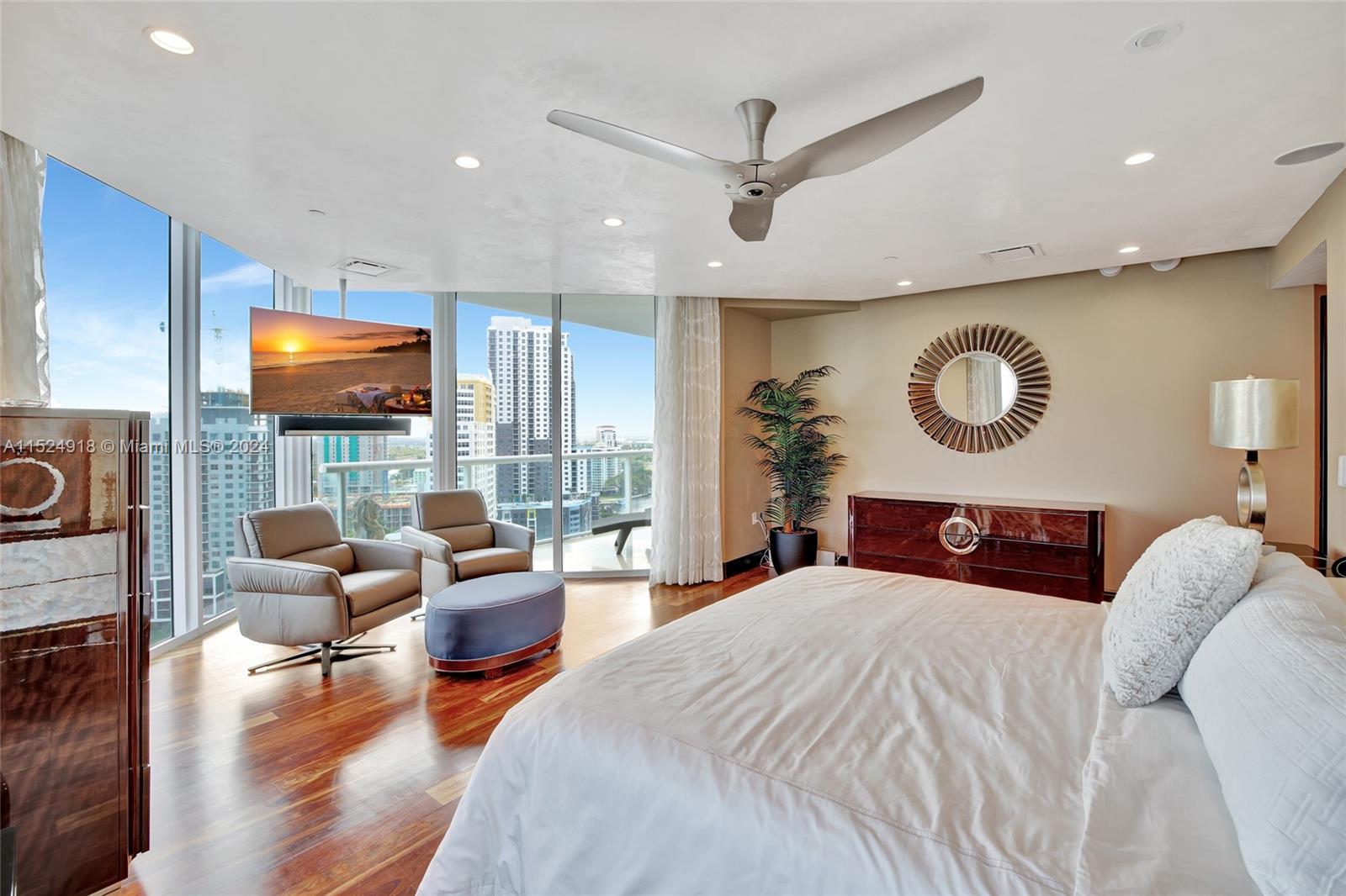 LAS OLAS RIVER HOUSE - Residential