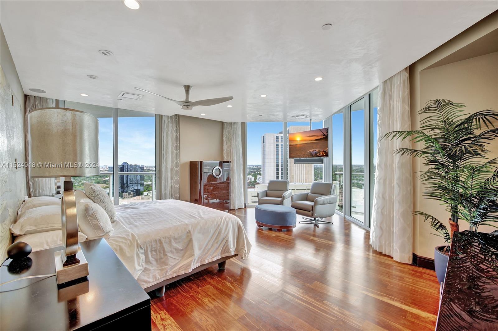 LAS OLAS RIVER HOUSE - Residential