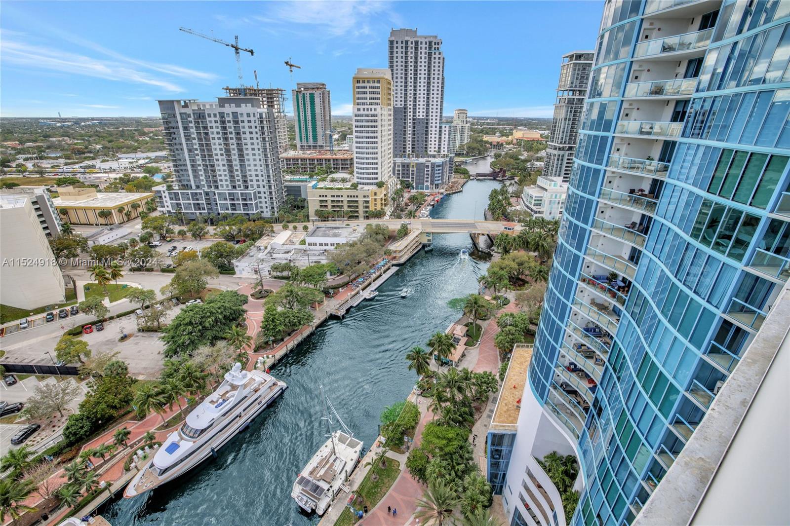 LAS OLAS RIVER HOUSE - Residential