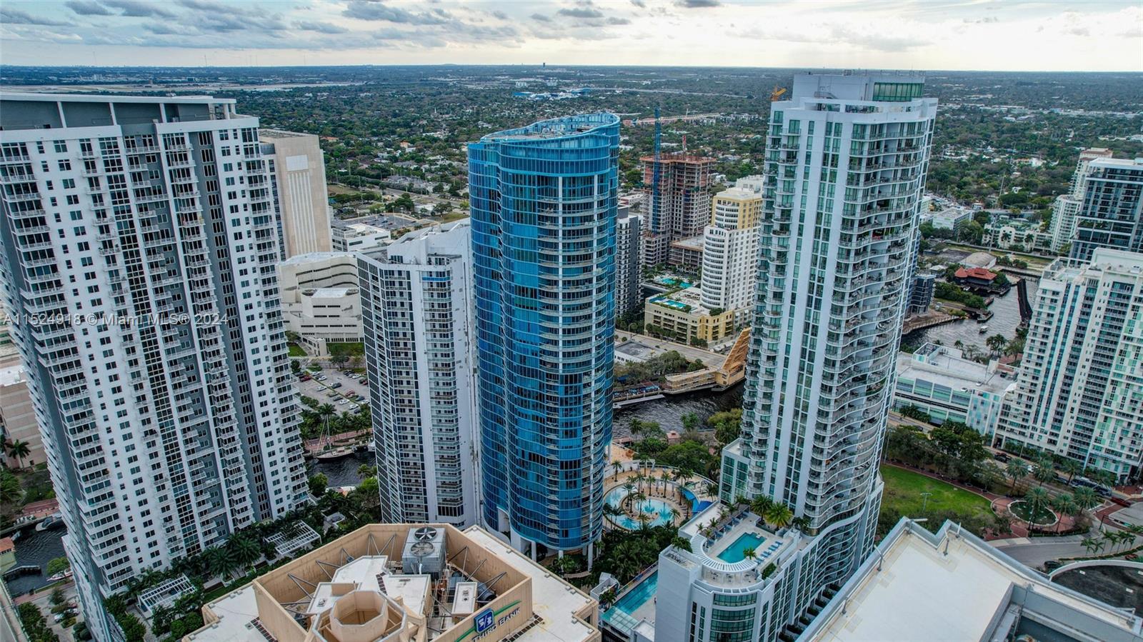 LAS OLAS RIVER HOUSE - Residential