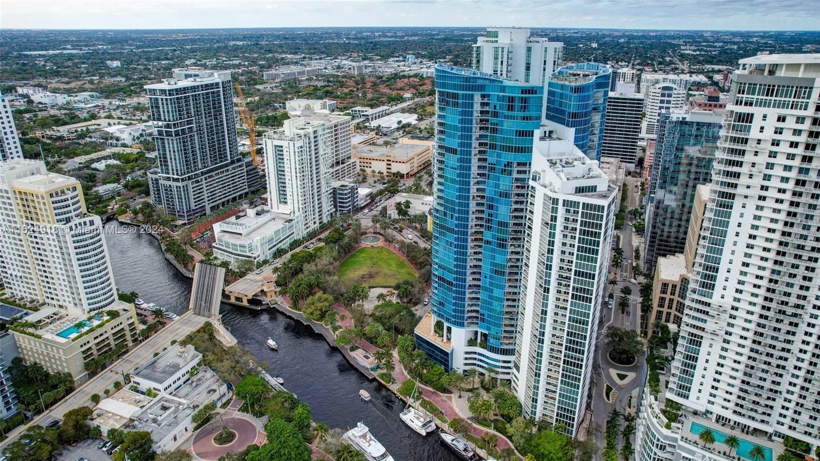 LAS OLAS RIVER HOUSE - Residential