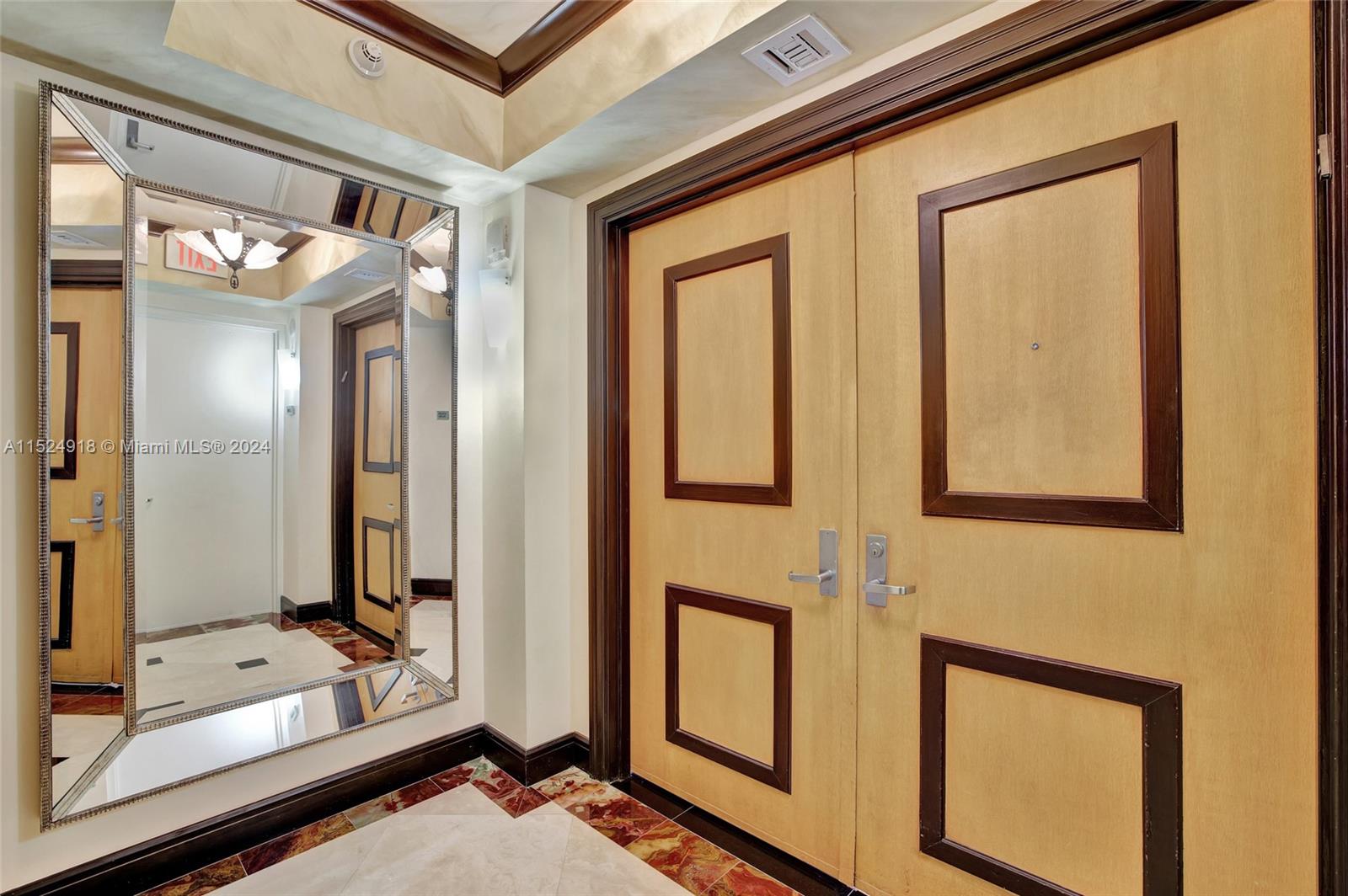 LAS OLAS RIVER HOUSE - Residential