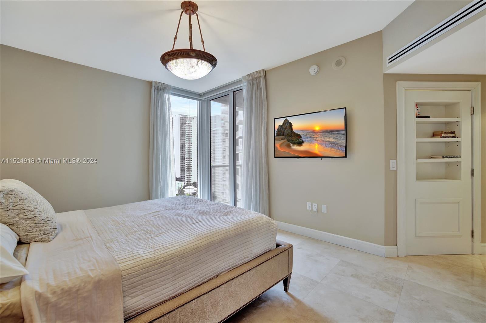 LAS OLAS RIVER HOUSE - Residential