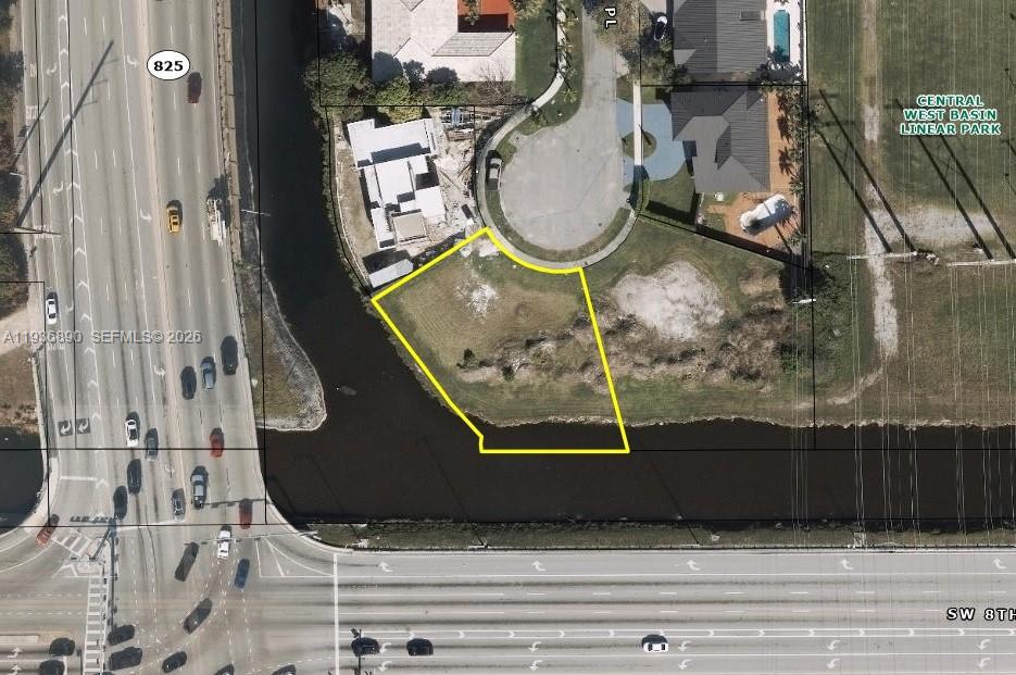 EL TOVAR AT UNIVERSITY PAR - Land