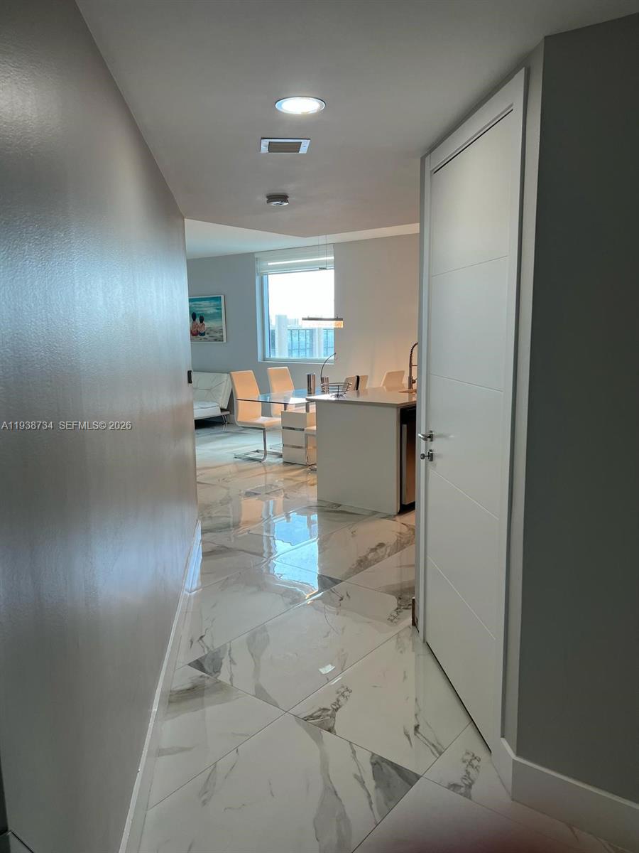 500 BRICKELL WEST CONDO - Residential