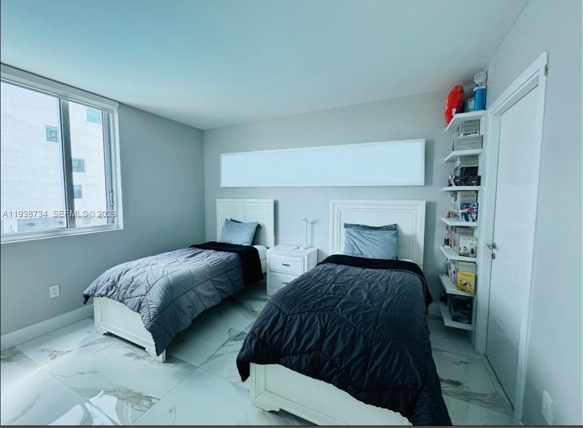 500 BRICKELL WEST CONDO - Residential