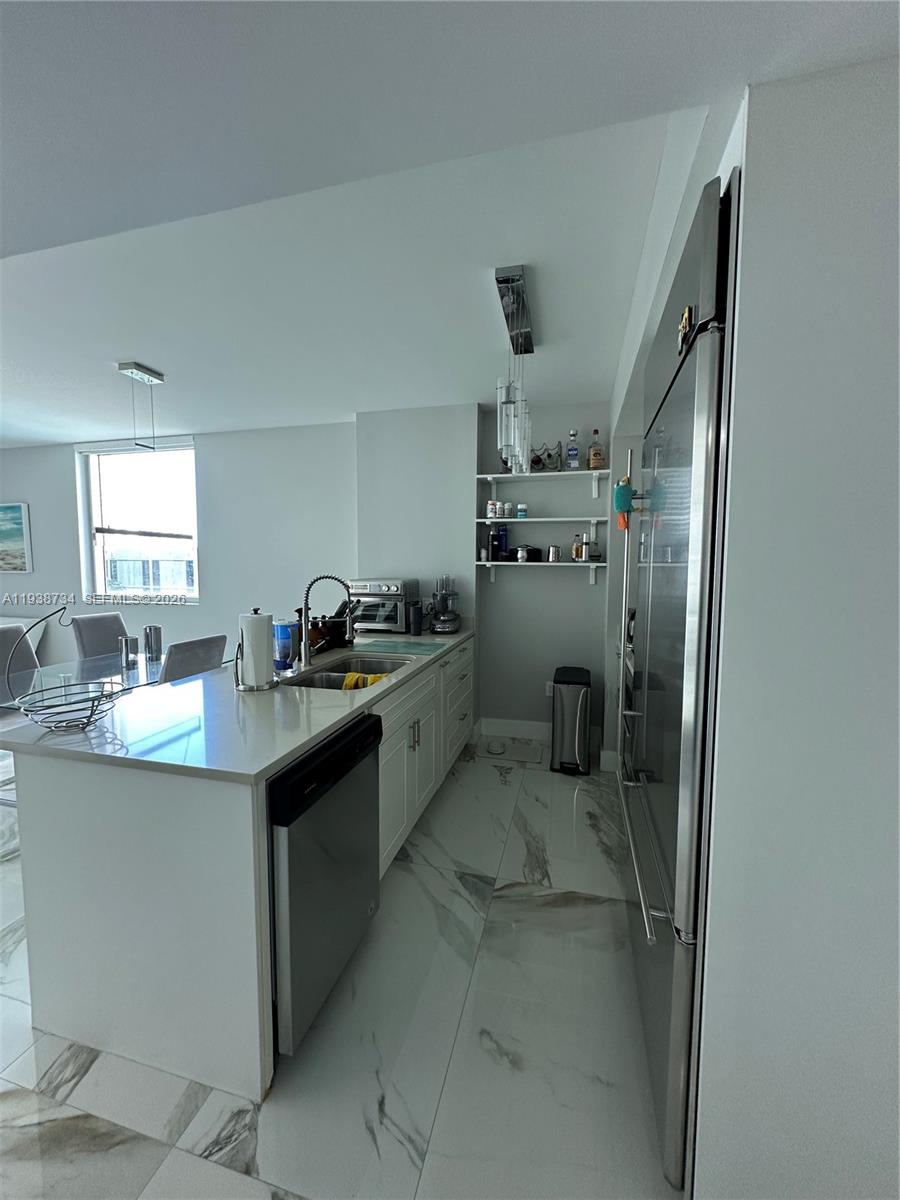 500 BRICKELL WEST CONDO - Residential