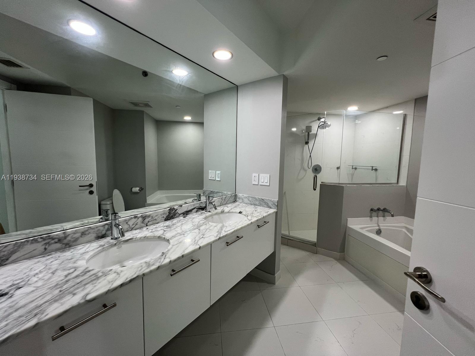 500 BRICKELL WEST CONDO - Residential