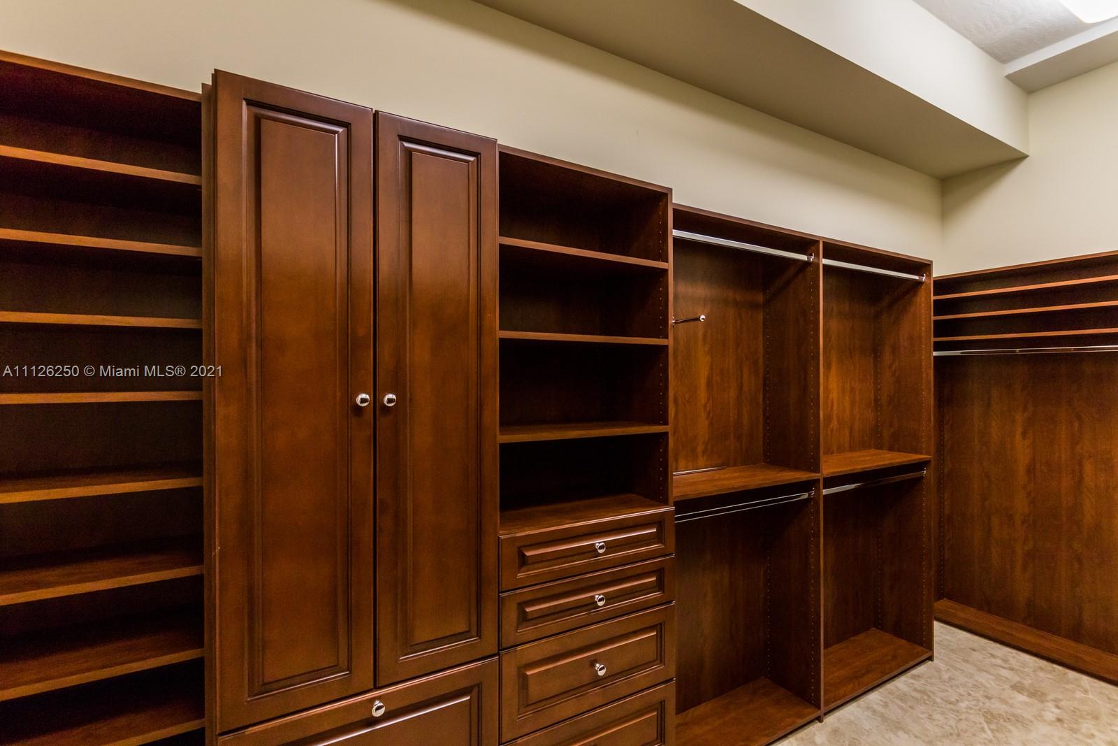 ONE SINGER ISLAND CONDO - Residential