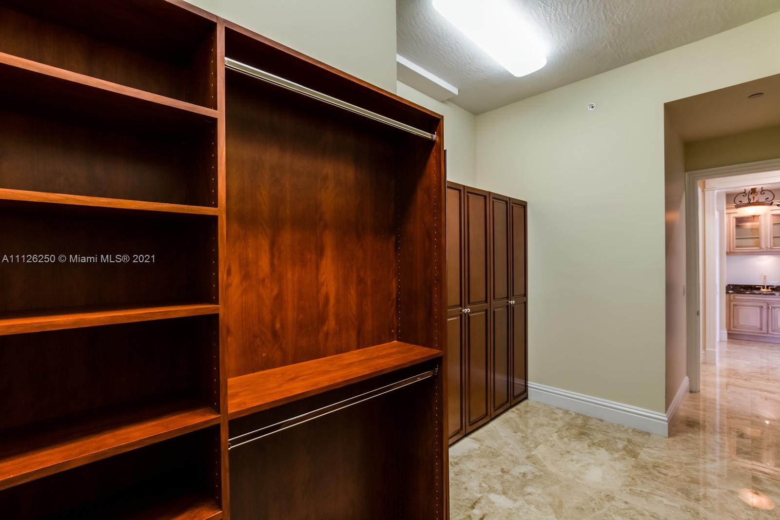 ONE SINGER ISLAND CONDO - Residential