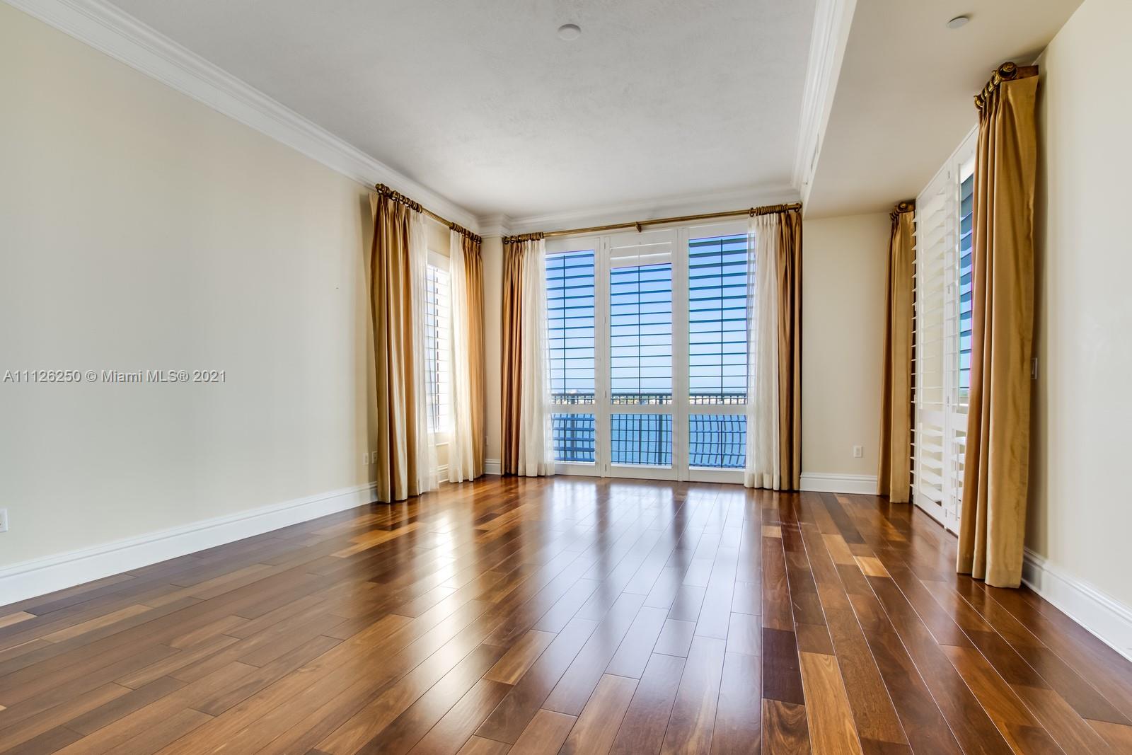 ONE SINGER ISLAND CONDO - Residential