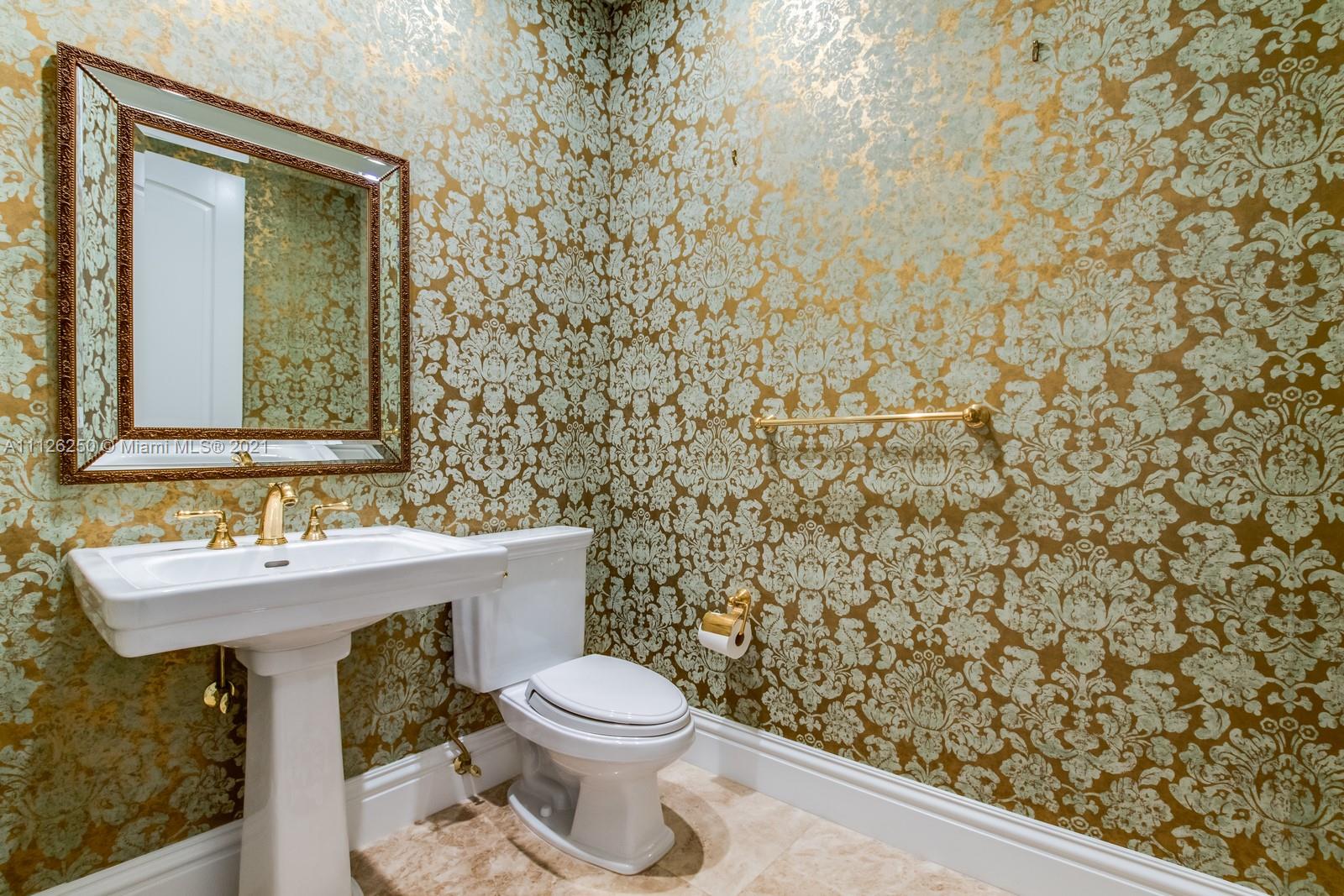 ONE SINGER ISLAND CONDO - Residential