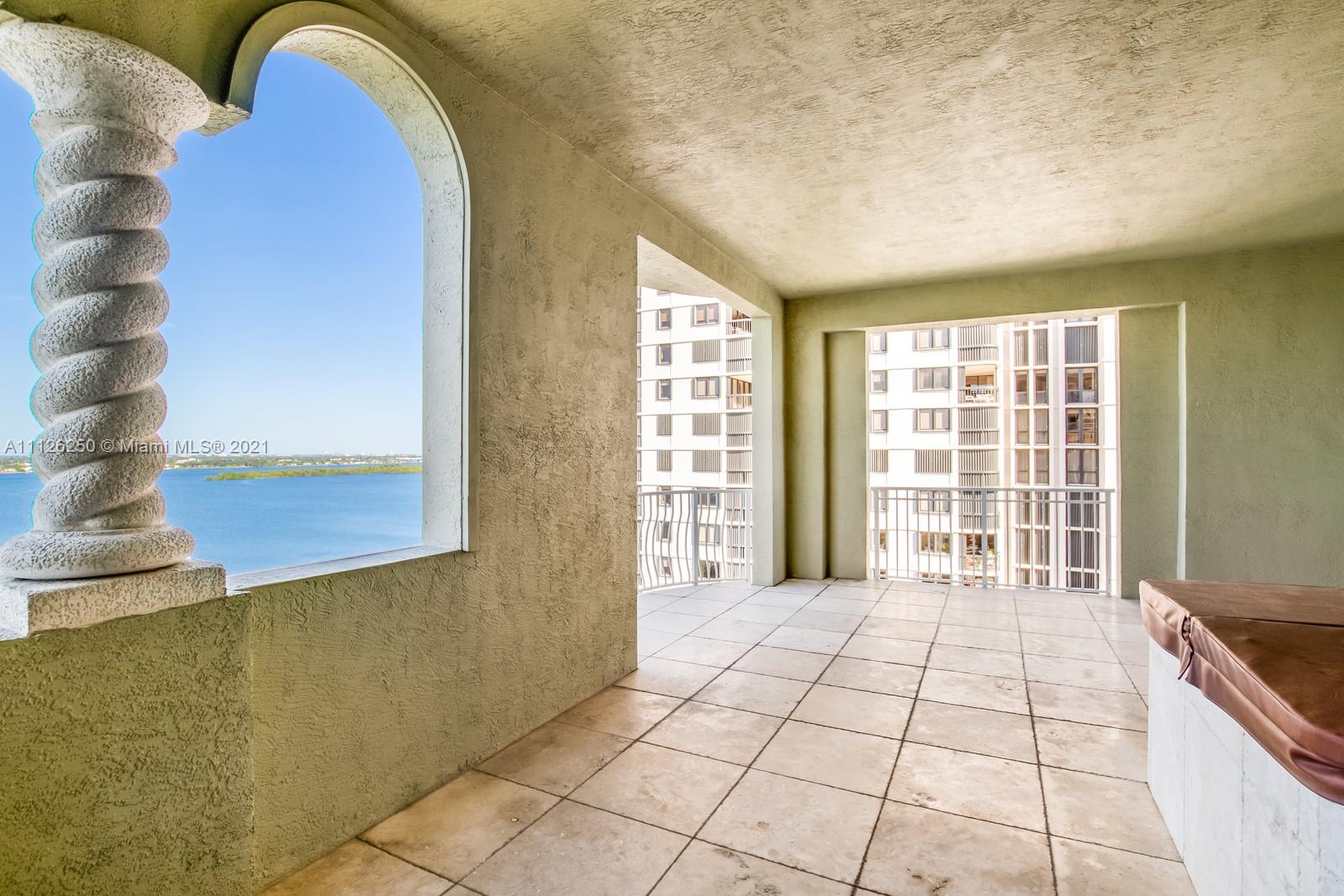 ONE SINGER ISLAND CONDO - Residential