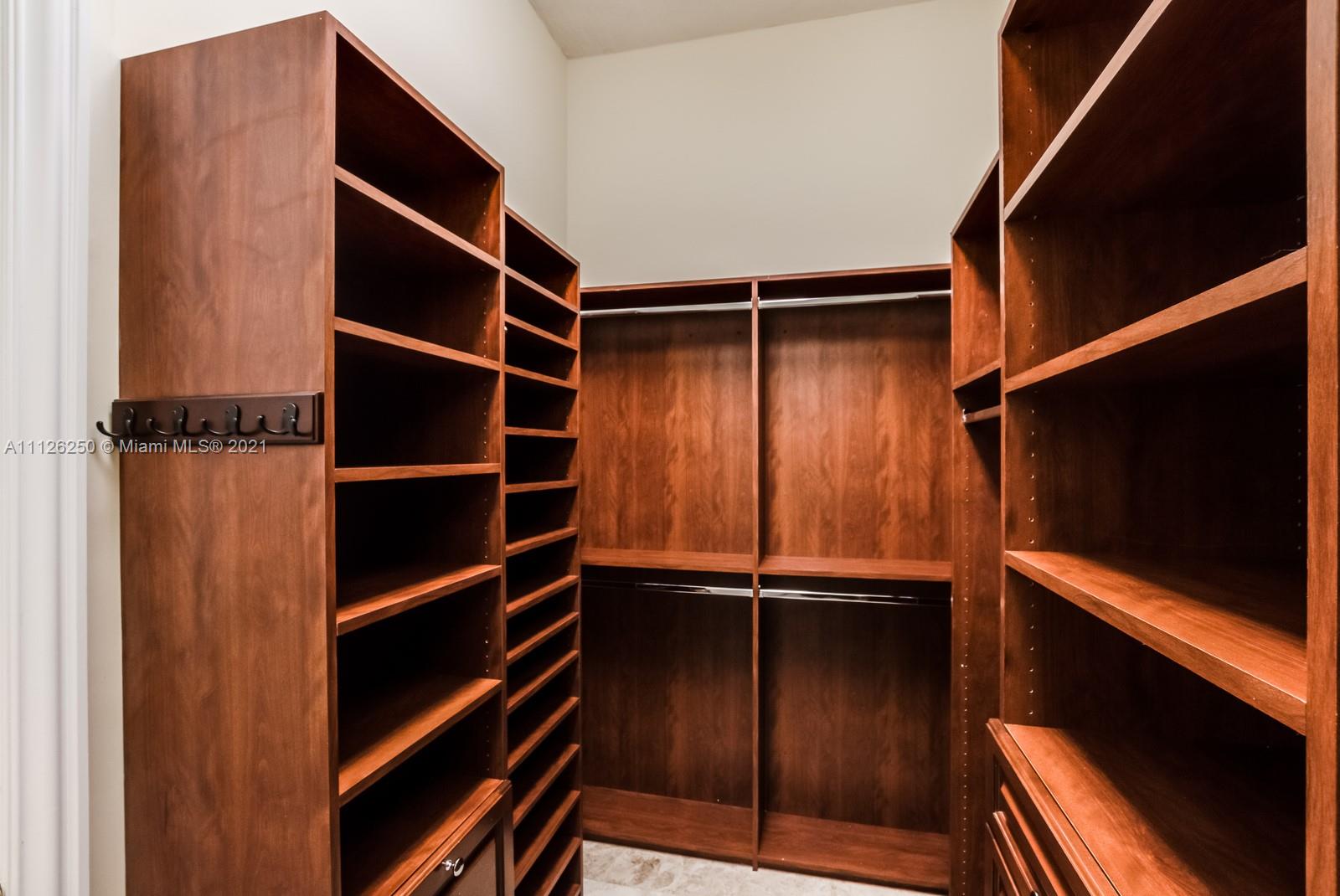 ONE SINGER ISLAND CONDO - Residential