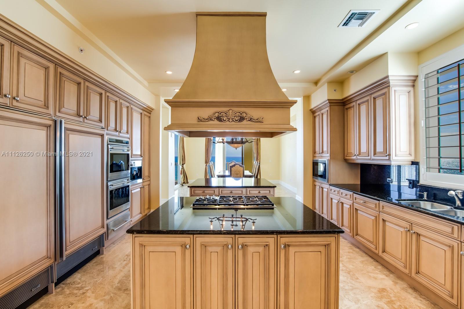 ONE SINGER ISLAND CONDO - Residential