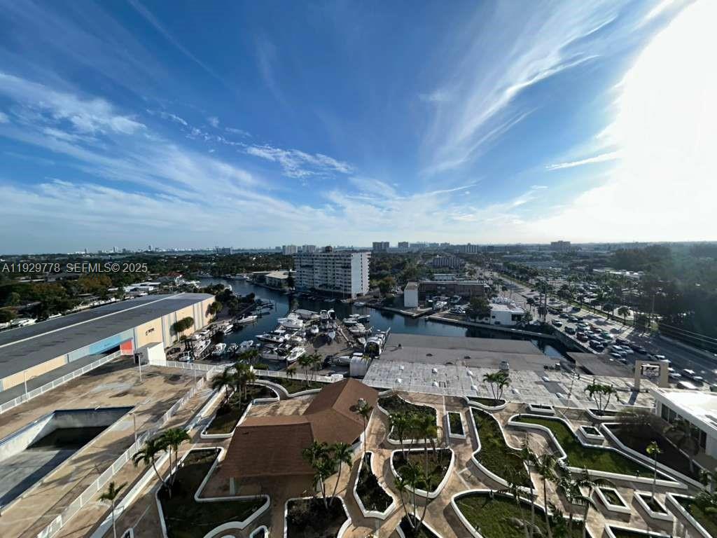 SAILBOAT CAY CONDO - Residential