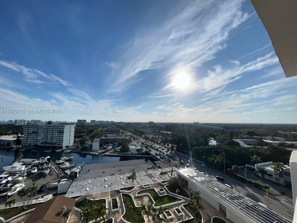 SAILBOAT CAY CONDO - Residential