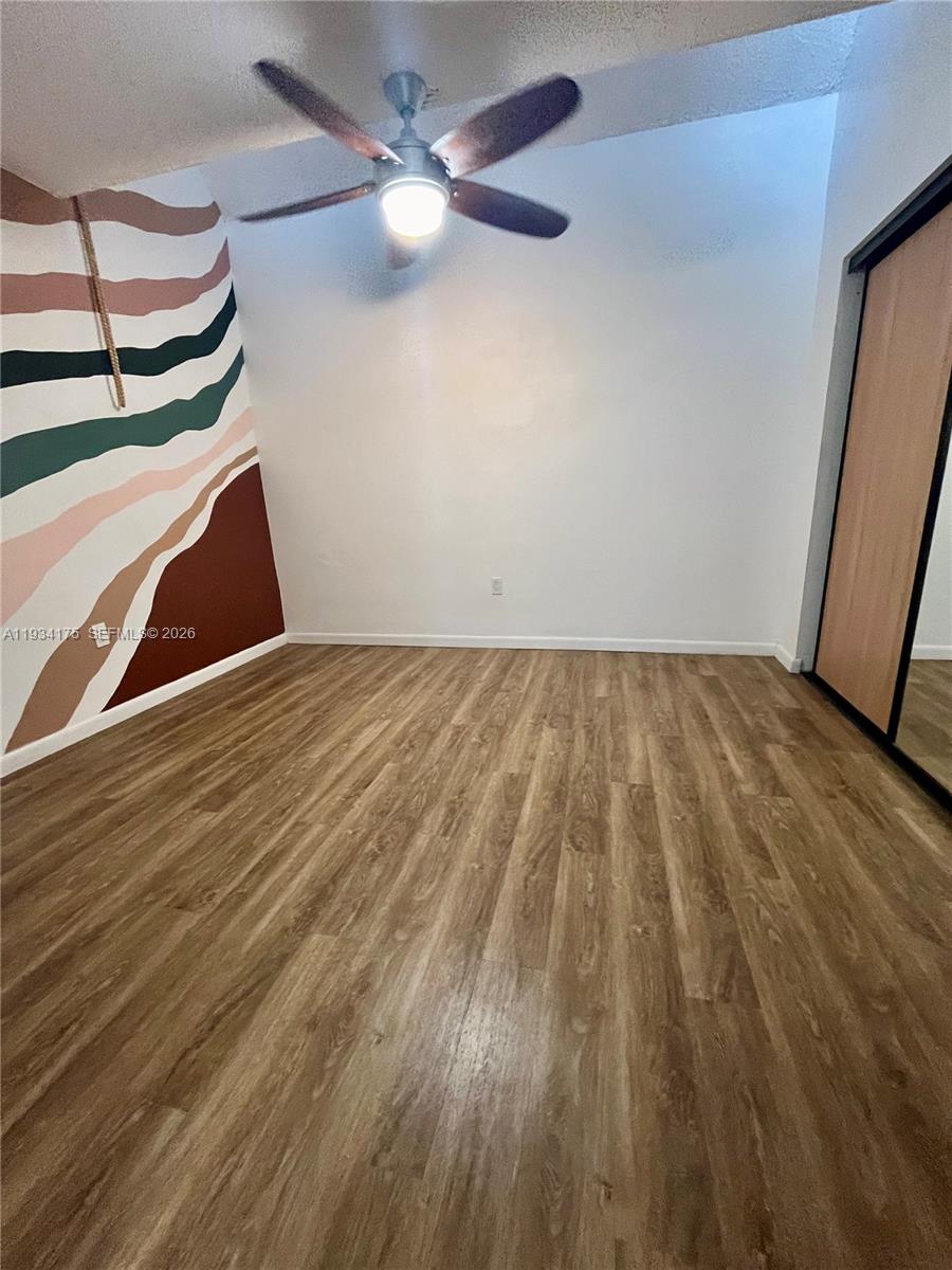 TRIANON PARK CONDO - Residential