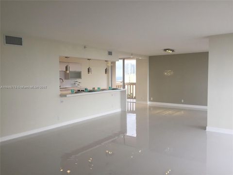 19707 Turnberry Way 18D Aventura FL 33180