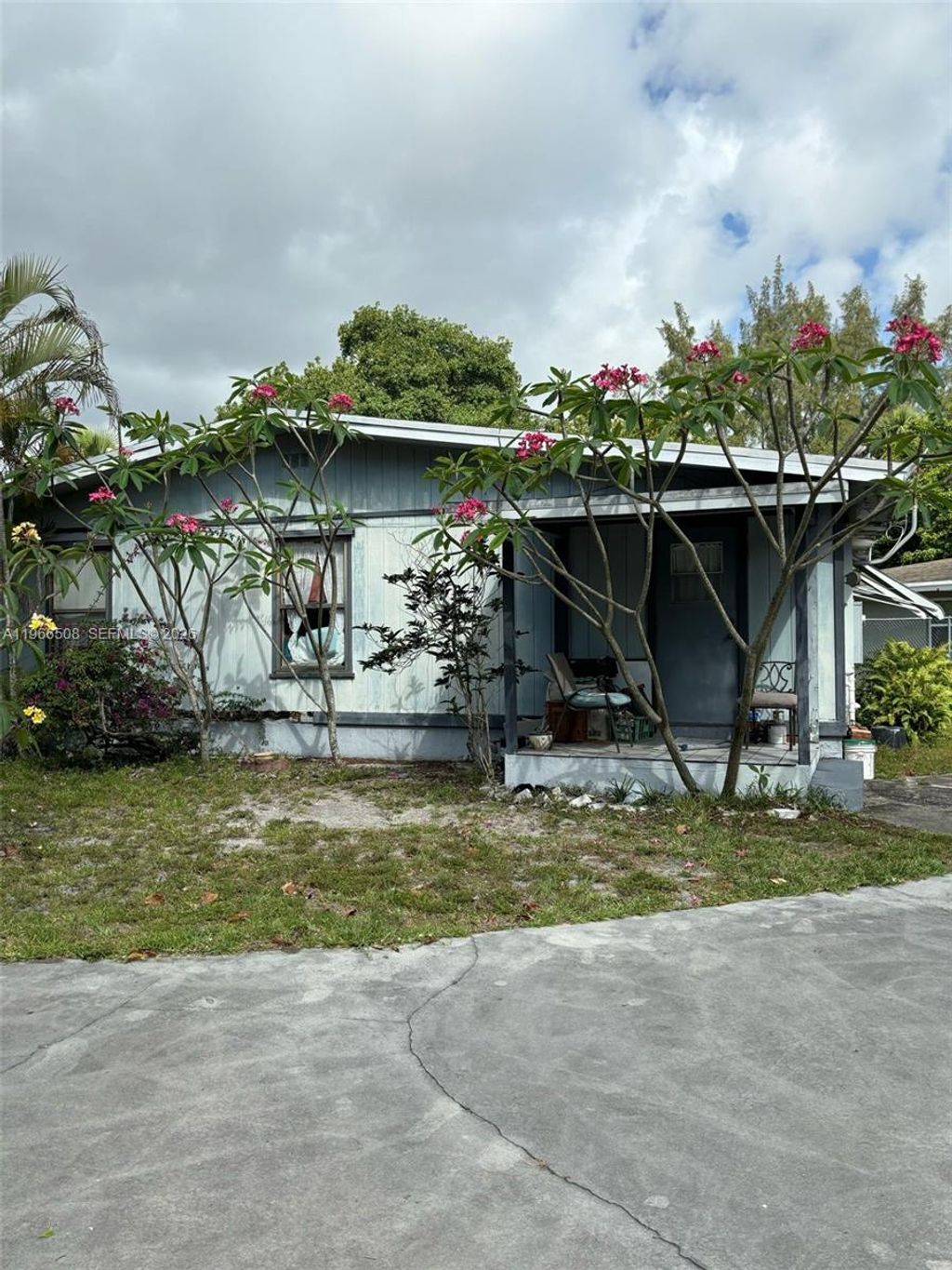 Photo of 5096 SW 28 Ter, Dania Beach, FL 33312 (MLS # A11966508)