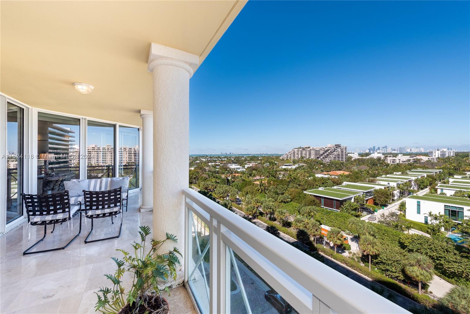 GRAND BAY TOWER CONDO - Residential