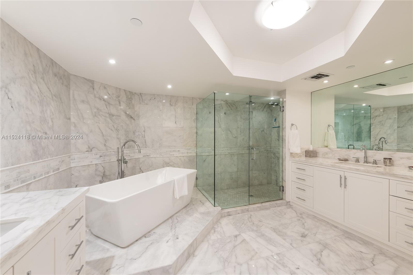 GRAND BAY TOWER CONDO - Residential