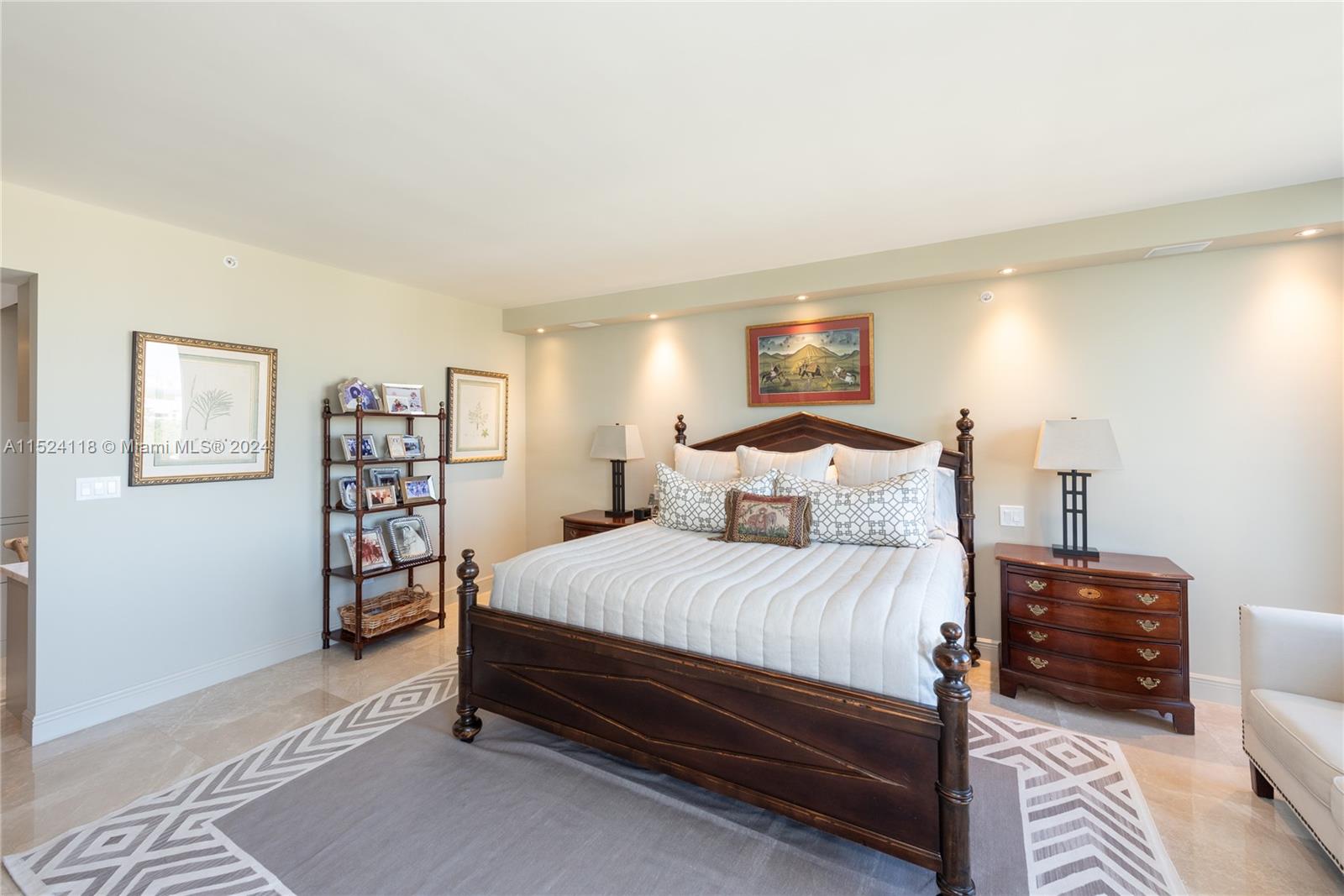 GRAND BAY TOWER CONDO - Residential