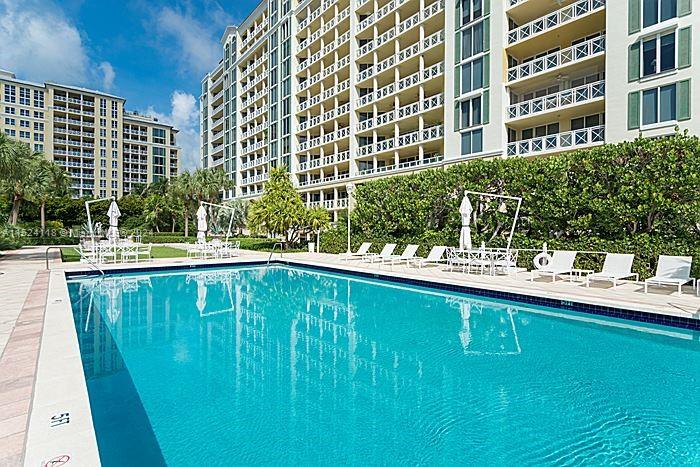 GRAND BAY TOWER CONDO - Residential