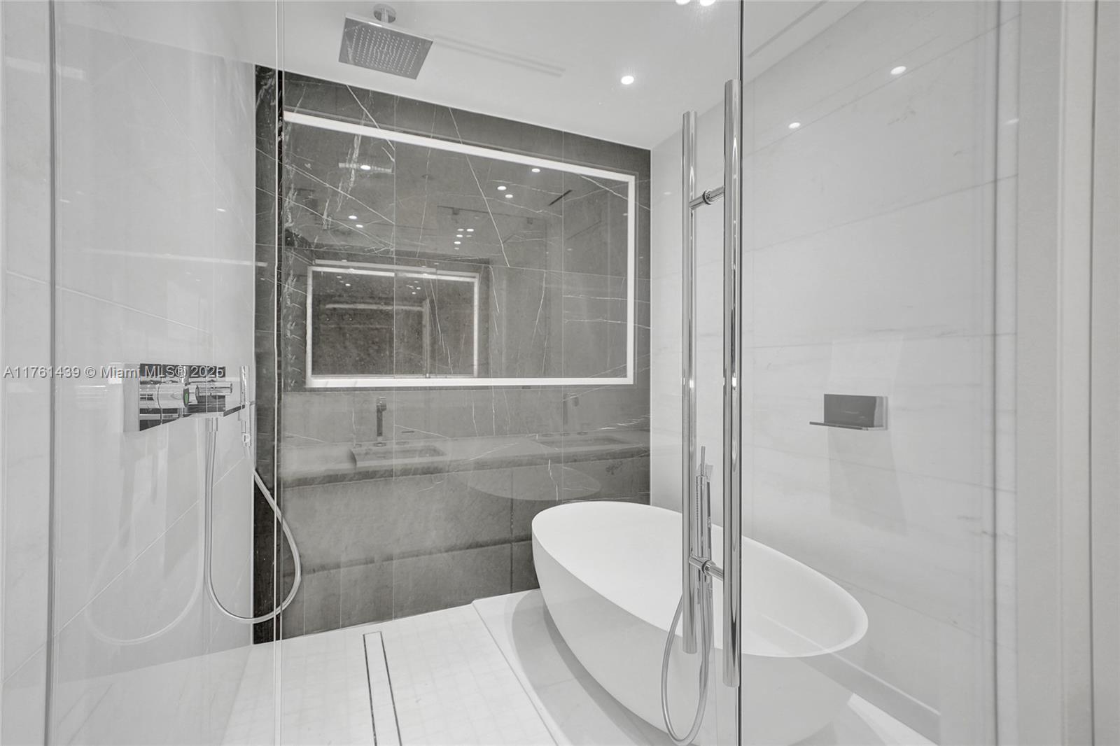 Aston Martin Residences - Residential