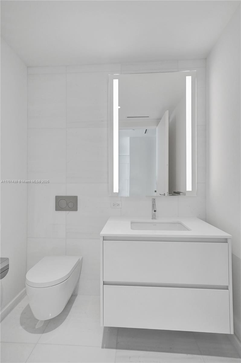 Aston Martin Residences - Residential