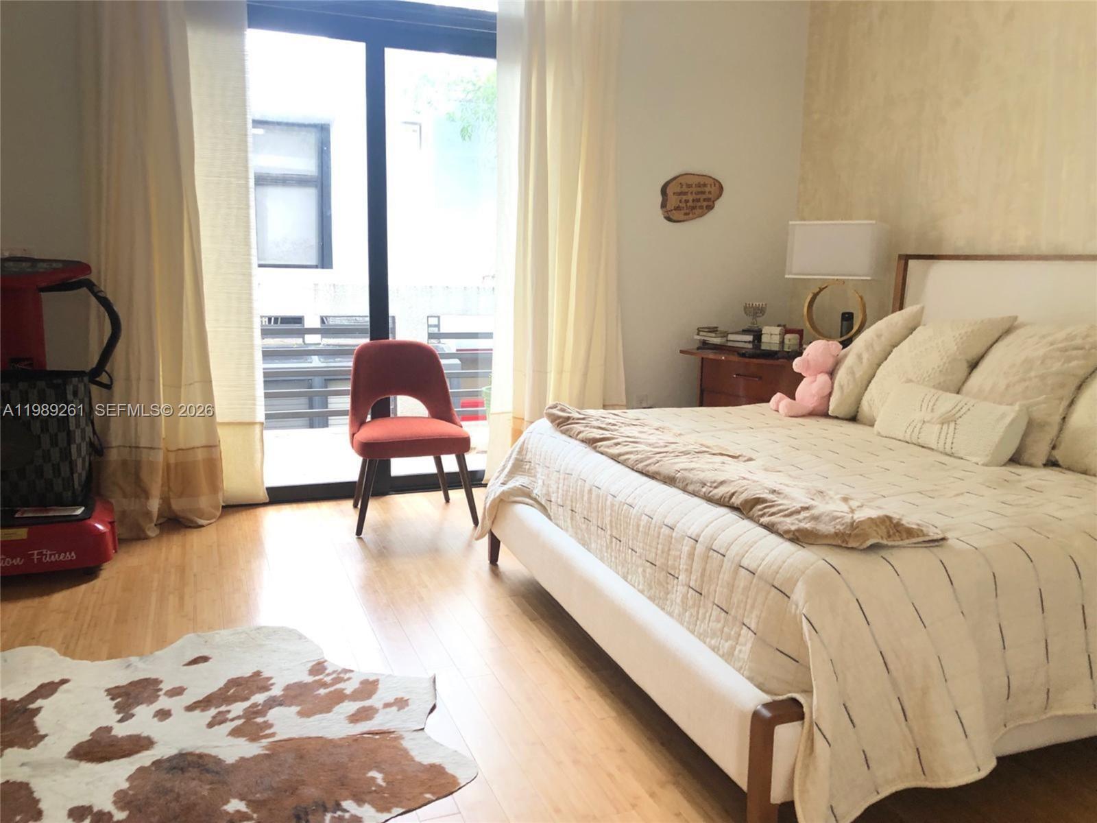 ADMIRALS PORT TOWNHOMES C - Residential Lease