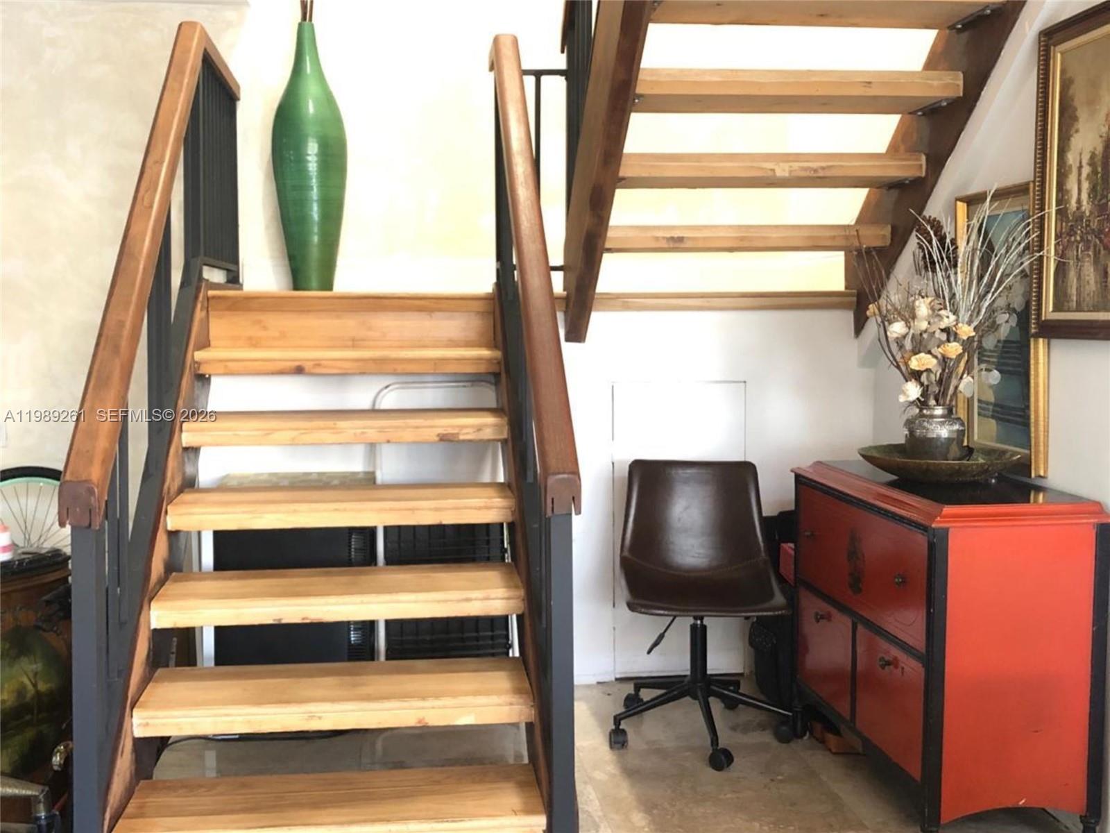 ADMIRALS PORT TOWNHOMES C - Residential Lease