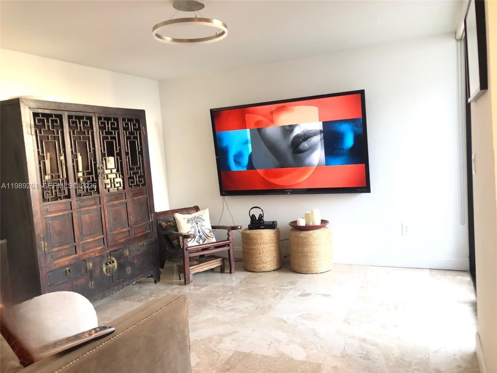 ADMIRALS PORT TOWNHOMES C - Residential Lease