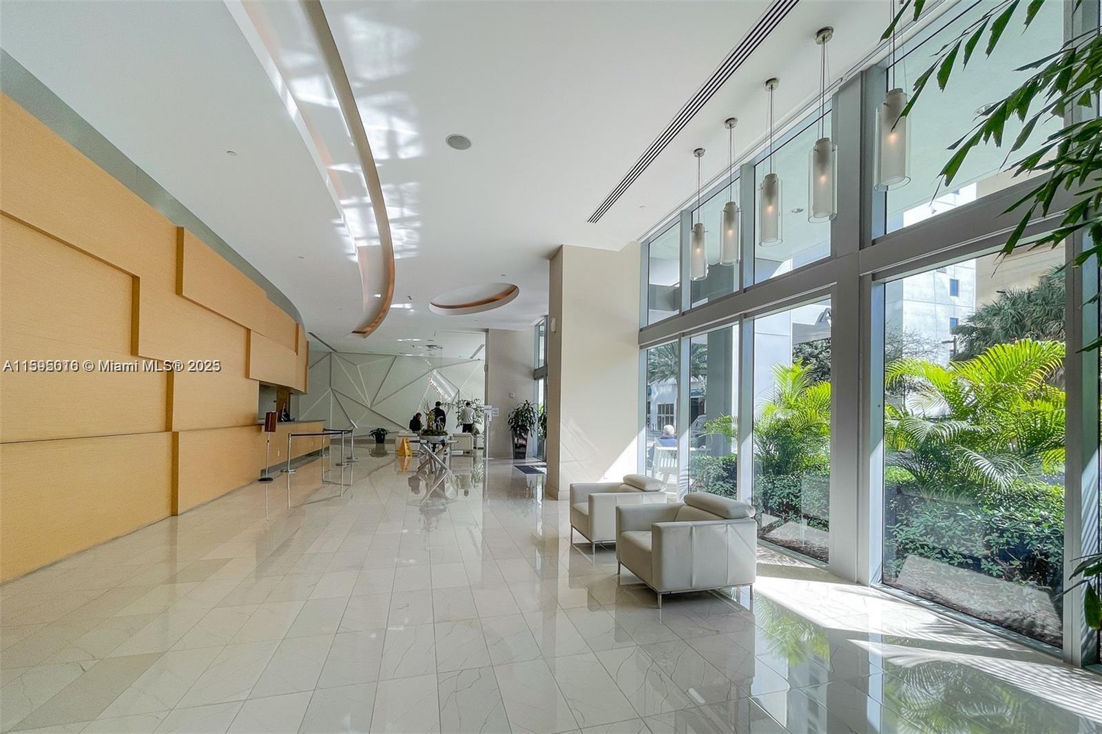 THE AXIS ON BRICKELL COND - Residential